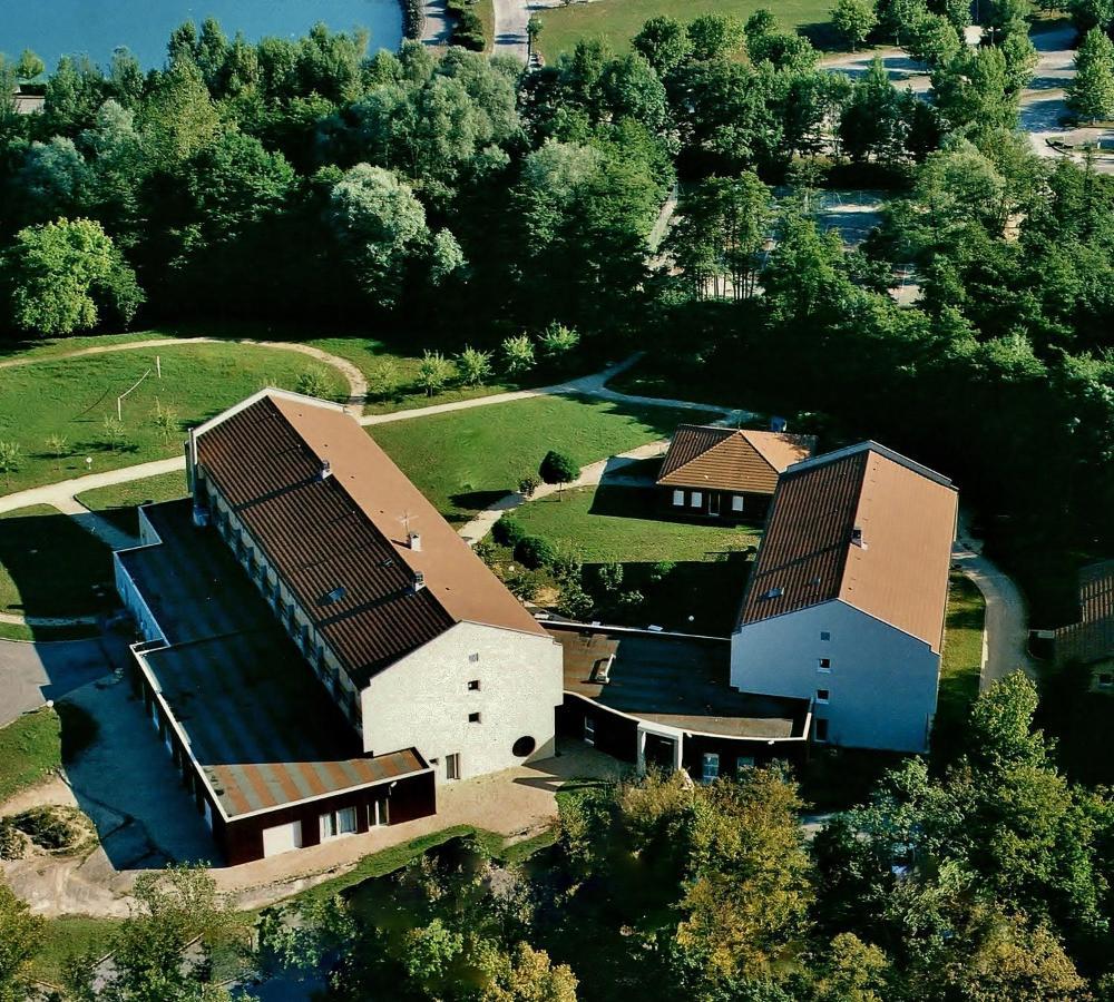 Hotel Vallee Bleue Montalieu-Vercieu Exterior foto
